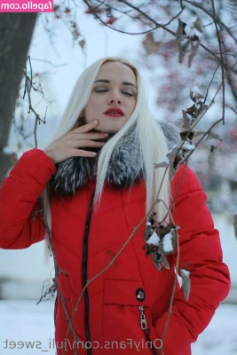 lolly_jully_x [ lolly-jully-x ] - Kiss