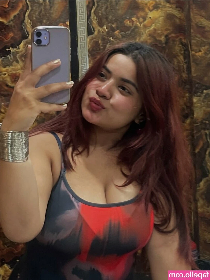 Wanderlust.rawat [ wanderlust-rawat ] - Let's chat and have some fun today 😋