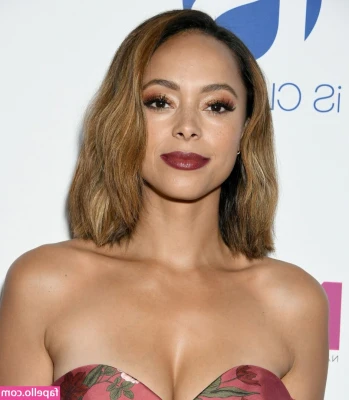 Amber Stevens West [ amber-stevens-west ] - Type your age if you'd eat my pussy