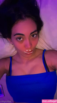 emmaspussyy - After a long day in the office