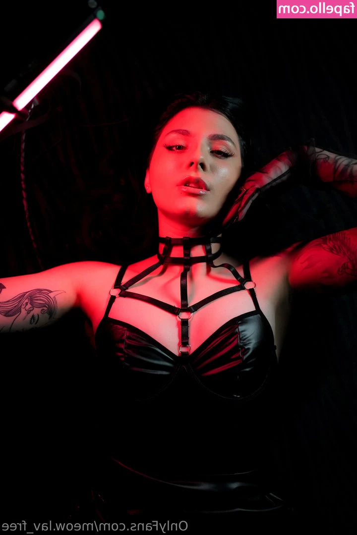 meow.lav_free [ meow-lav-free ] - SUCK MY TITS 😋 CHUPAME LAS TETAS 😋