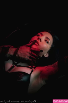 meow.lav_free [ meow-lav-free ] - Happy slutty ass boobies pussy XXXmas dance!! Thank you for
