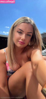 sweetdaisydawson - I love to trample my slave and making him lick my dirty feet at the