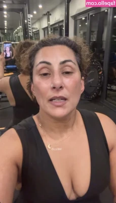 Saira Khan [ saira-khan ] - Shower bloat v3