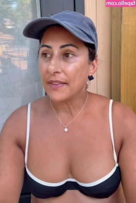 Saira Khan [ saira-khan ] - Messing around 😜