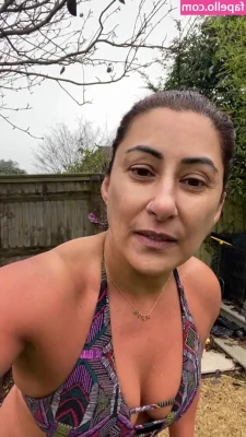 Saira Khan [ saira-khan ] - What would you say if you caught me outside with my tits out