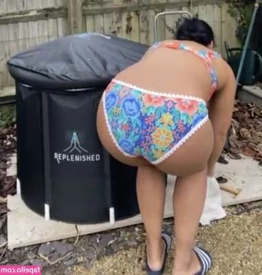 Saira Khan [ saira-khan ] - Uff 4