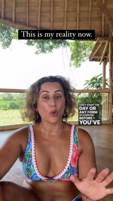 Saira Khan [ saira-khan ] - I hope you re all being Naughty Bees this weekend