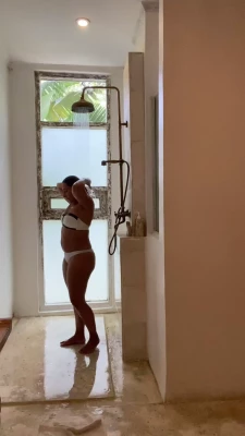 Saira Khan [ saira-khan ] - i love worshiping the male species