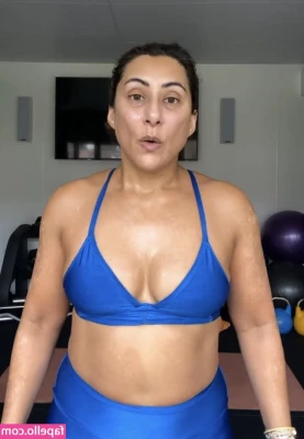 Saira Khan [ saira-khan ] - more poolside fun