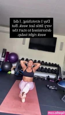 Saira Khan [ saira-khan ] - Just waiting patiently on the 🍆