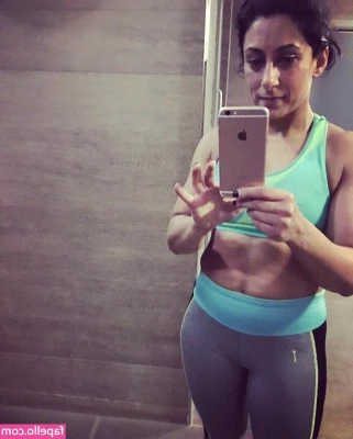 Saira Khan [ saira-khan ] - White flip flops