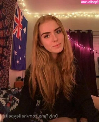 hawaiihailey - 🔴 Webcam Moments: Beware of the Cum Ghost.