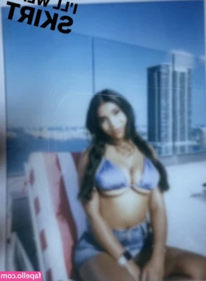 justleilani__ [ justleilani ] - Payday makes me horny!! Send tips and i’ll send you some more of