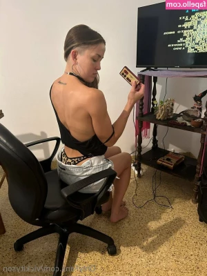 realvickityson - Just a normal morning 🥰❤