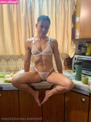 realvickityson - Just me rubbing lube on my dildo before I made myself cum with it