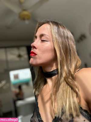 realvickityson - you tall enough to ride this ride 👀 better hold on tighttt