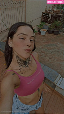 alannaross - Sanft streiche ich über meine Pussy   Immer fester  immer sinnlicher