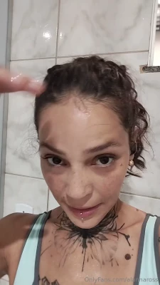 alannaross - Ive never really tried to shake my booty before  how did I do