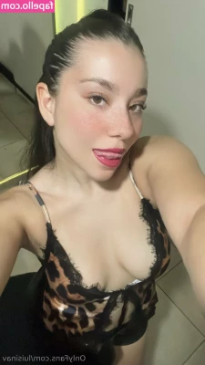 luisinav - misskellyone   misskellyone   Hi I m Kelly I m always ready to sit on