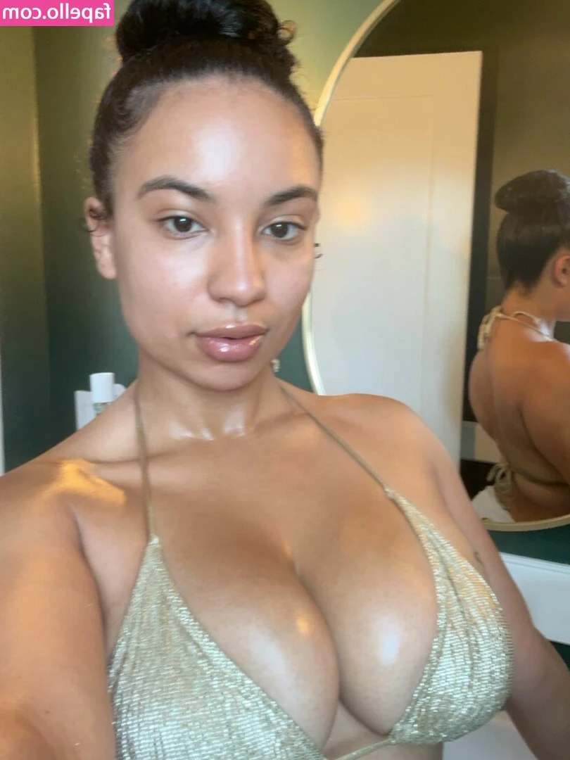 chloecvlogs - Jiggle booty ~