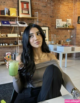 Tam Kaur [ tam-kaur ] - I hope that you're enjoying all of my pregnant content :D