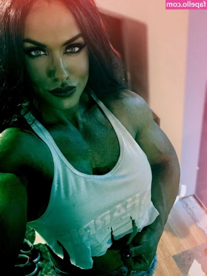 Lana_lady_lifter [ lana-lady-lifter ] - 🍌 $69 cock rates! 🍌 Let's go bananas baby!  Peel off those