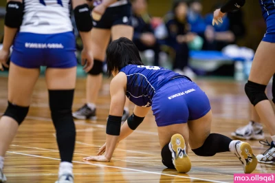 Shiho Yoshimura [ shiho-yoshimura ] - Today isn’t Sunday but it’s still a fun day😈😛
