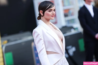 joey_king [ joey-king-1 ] - 40 pictures of my booty 😜 2023-2024 🍑 💋