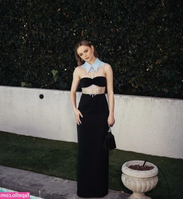 joey_king [ joey-king-1 ] - Was so happy  grantducati and i could slip away and find some nature
