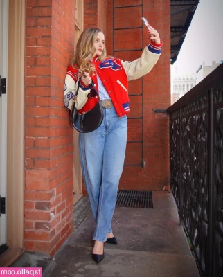joey_king [ joey-king-1 ] - I have shopping today and it definitely takes a lot of effort and