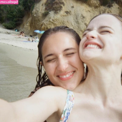 joey_king [ joey-king-1 ] - Yay or nay for the fake tits