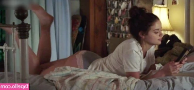 joey_king [ joey-king-1 ] - Can you help me?...