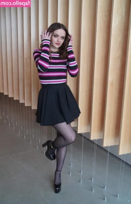 joey_king [ joey-king-1 ] - if u think someone (me) is cute you should tell them (me) 😋🍓