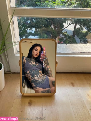 Hazel Diaz [ hazel-diaz ] - i m stealing all your clothes after we fuck
