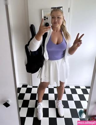 Sophia Thiel [ sophia-thiel ] - Sorry I haven’t been as active this month. I’ve been hustling