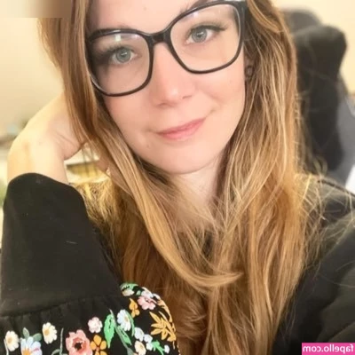 Jovlekaline - Do you like my massive tits baby 😘