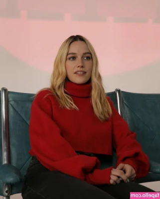 Victoria Pedretti [ victoria-pedretti ] - Mi culo blanco es tu xxxtentación 😏
