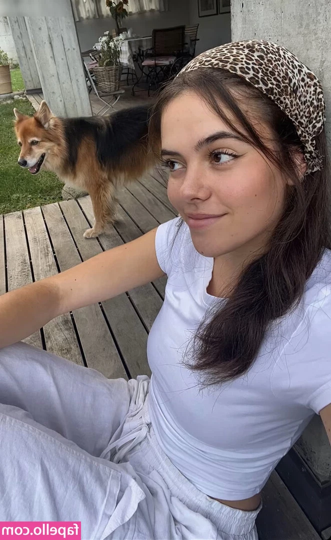 Filipa Lenja Ries [ filipa-lenja-ries ] - I have something you'd love to taste 🥰