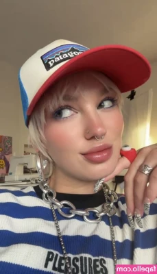 Gtayy STARGIRL [ gtayy-stargirl ] - I m going to flash the camera once a day in May and post here for ya