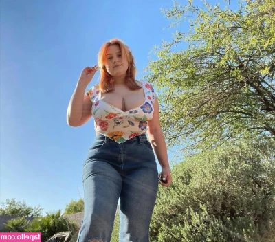 Cheyanne - HORNY BABE   emmaa_taylor with massive  soft tits  She loves