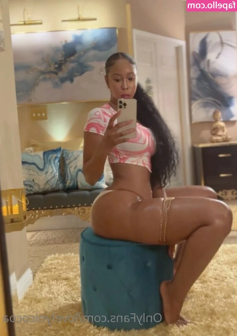 Lovelynicocoa - I can't believe my stepson walked in on me during my workout... did