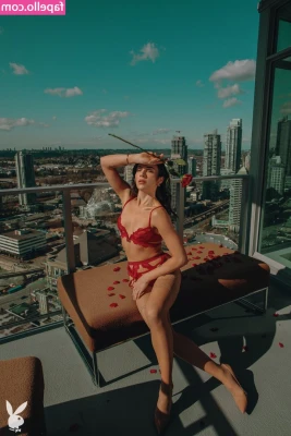 Xris Kovtos [ xris-kovtos ] - I’m also pretty with my clothes on