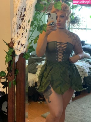 Dxstbunny - Girls just wanna have fun.... and show off their bums! ->>>