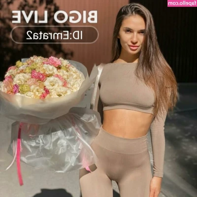 emilyemrata2 - Lo quieren completito? Diganme algo riiico