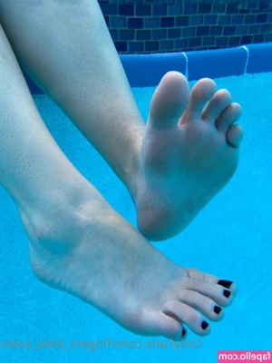 fingers_toes_soles [ fingers-toes-soles ] - How do you like my new bikini? On or off 😊😏 20$ for video and