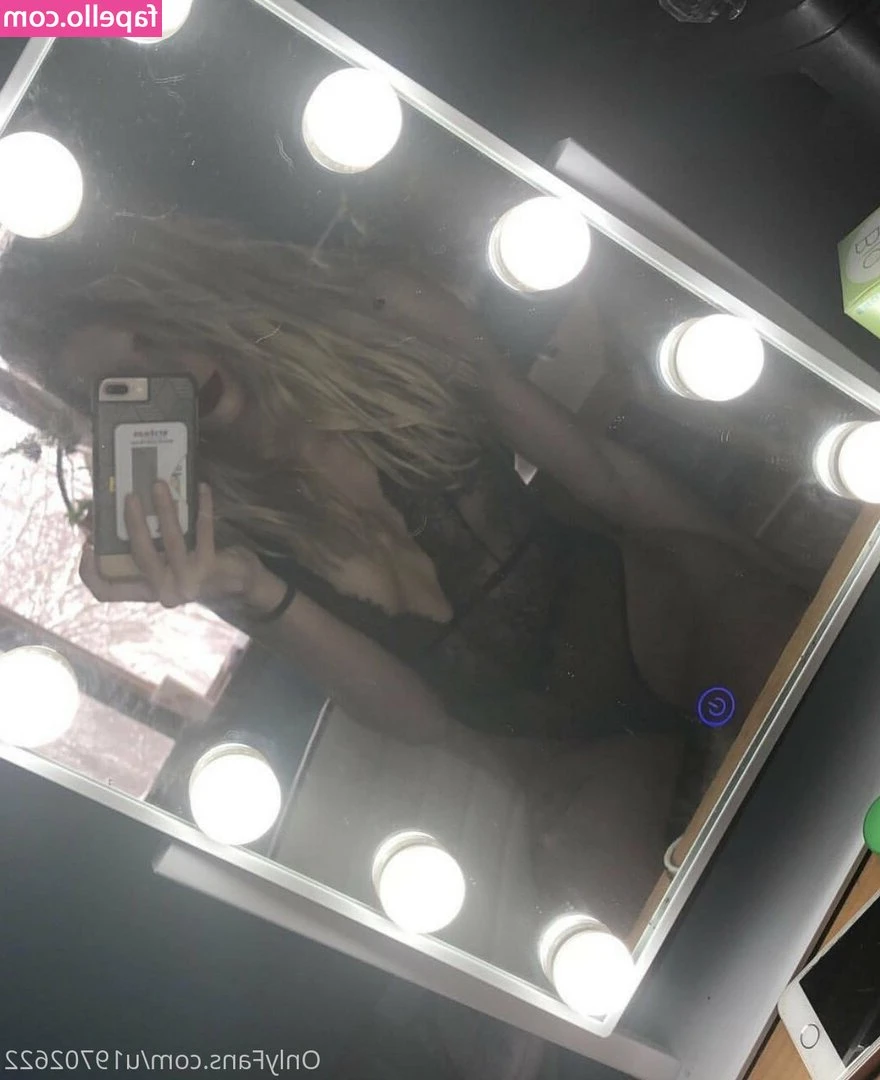 wickedwildrose - One moment babe! Let me just take this off for you 😜 DM me to see