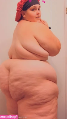 thiccyyy2thicc - I really need a tripod. Could you help me get one? It costs something