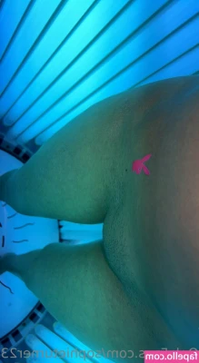 Sophieturner23 - 🇫🇷 Sous ma petite jupe... 😋 🇬🇧 Under my skirt... 😈