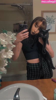 financebarbie - nips are always trying to pop out of my bra
